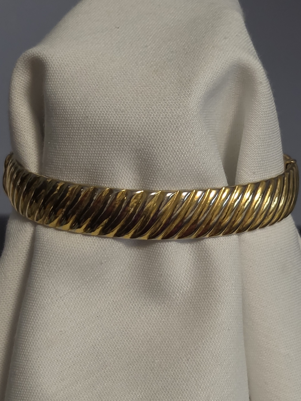 Vtg Monet Polished Gold-Tone Ribbed Bangle Hinged Bracelet